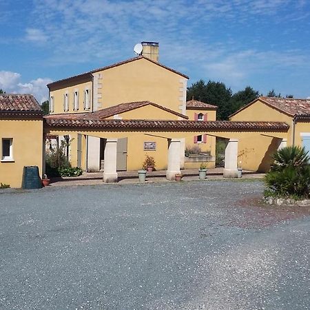 Bed and Breakfast La Marviniere Saint-Bonnet-sur-Gironde Exterior foto